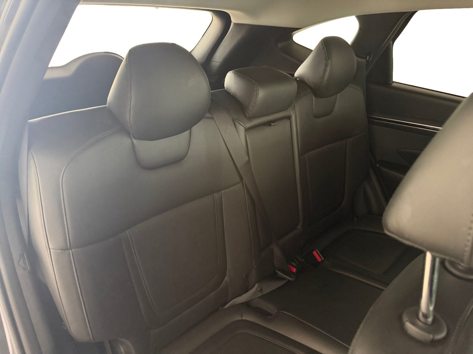 Used 2023 Portofino Gray Hyundai SEL image 35