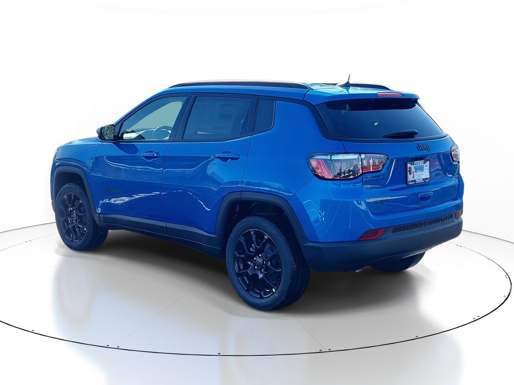 New 2026 Hydro Blue Pearlcoat Jeep Latitude image 3
