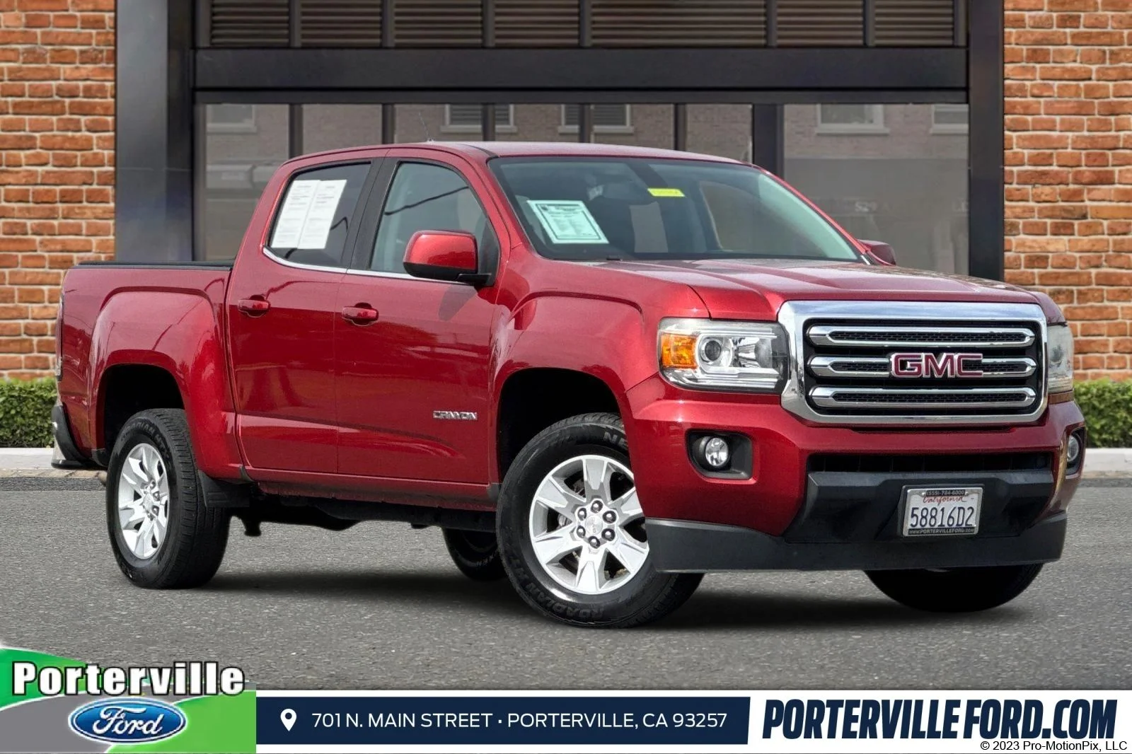 2016 GMC Canyon 2WD SLE Crew Cab Short Box's photo