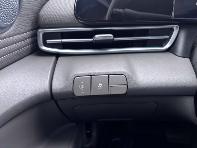 2025 Hyundai Elantra SEL - Photo 21