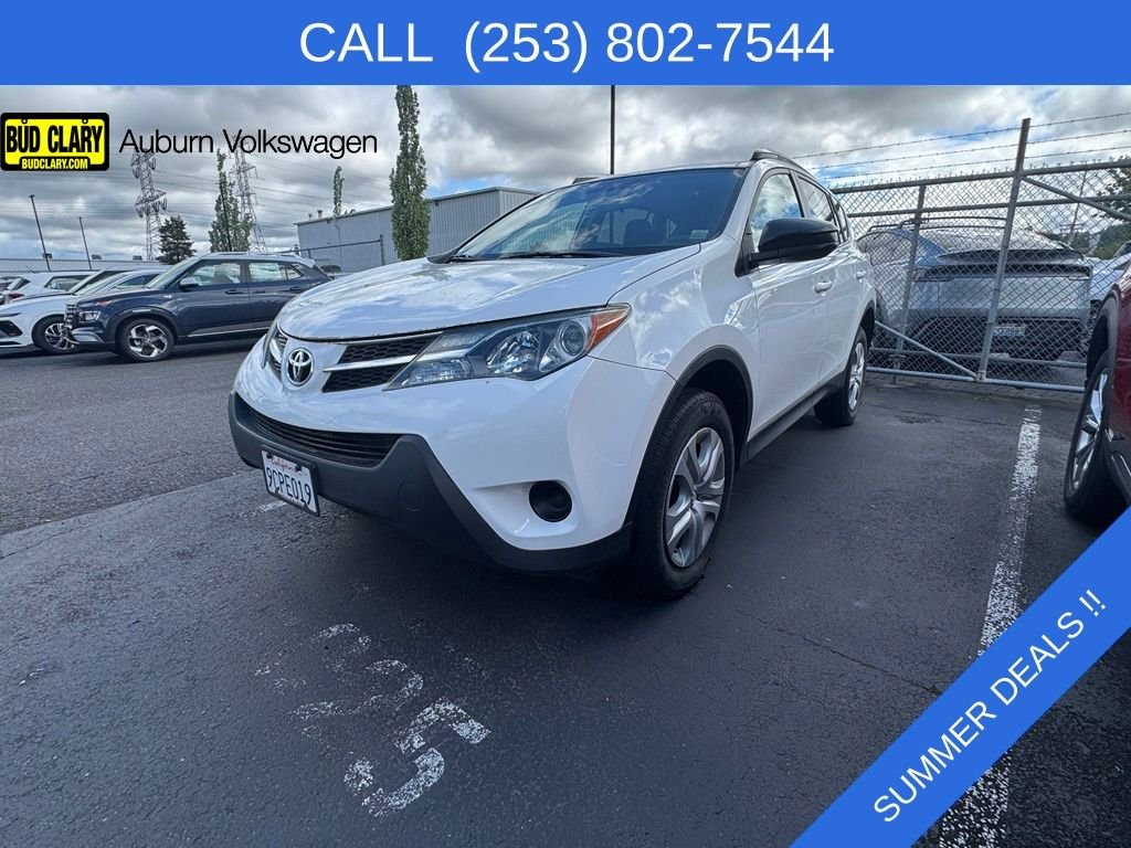 Used 2015 White Toyota LE image 9
