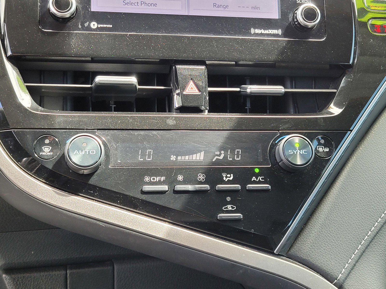 Used 2023 WHITE/BLK Toyota  image 17