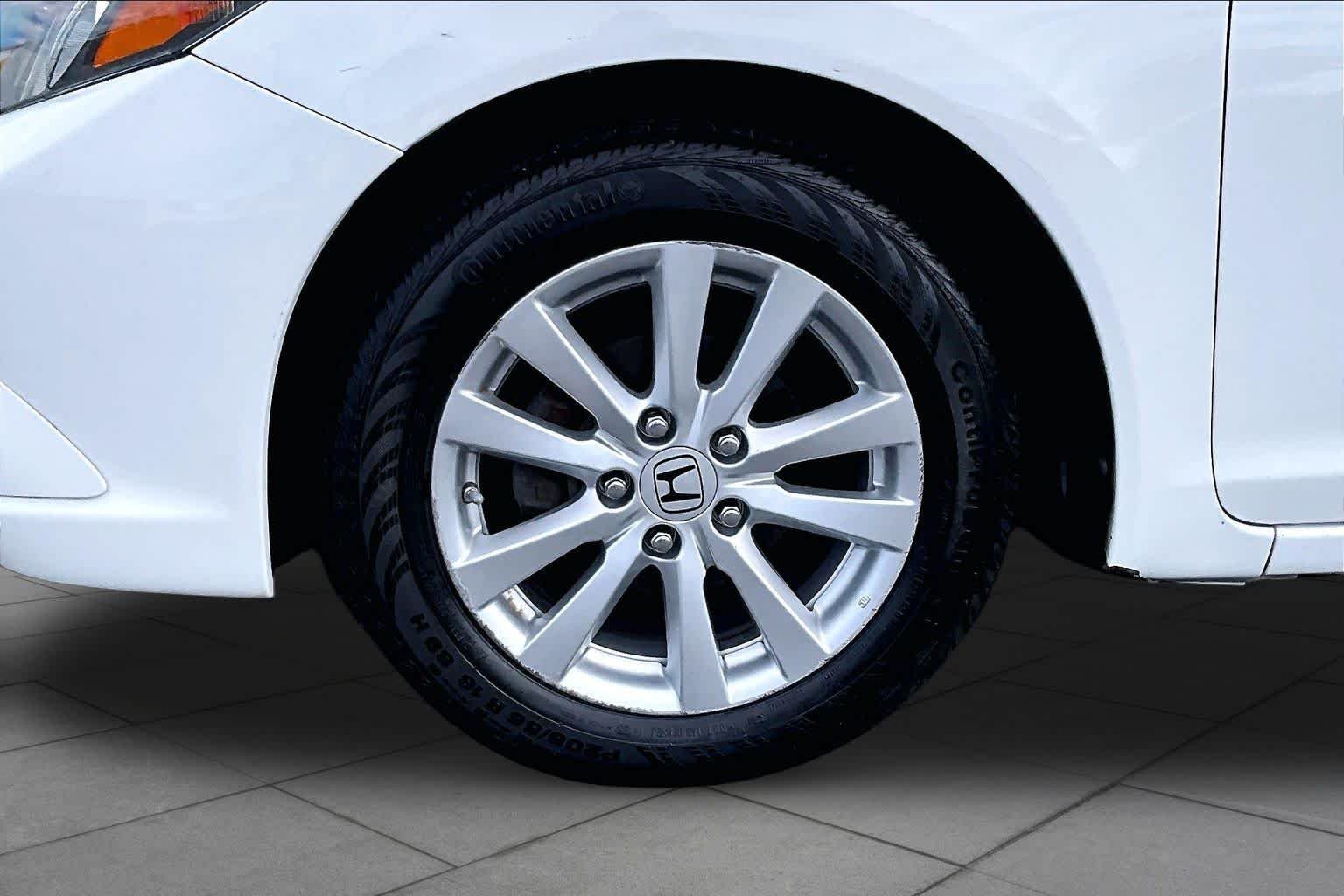 Used 2012 Taffeta White Honda EX-L image 10