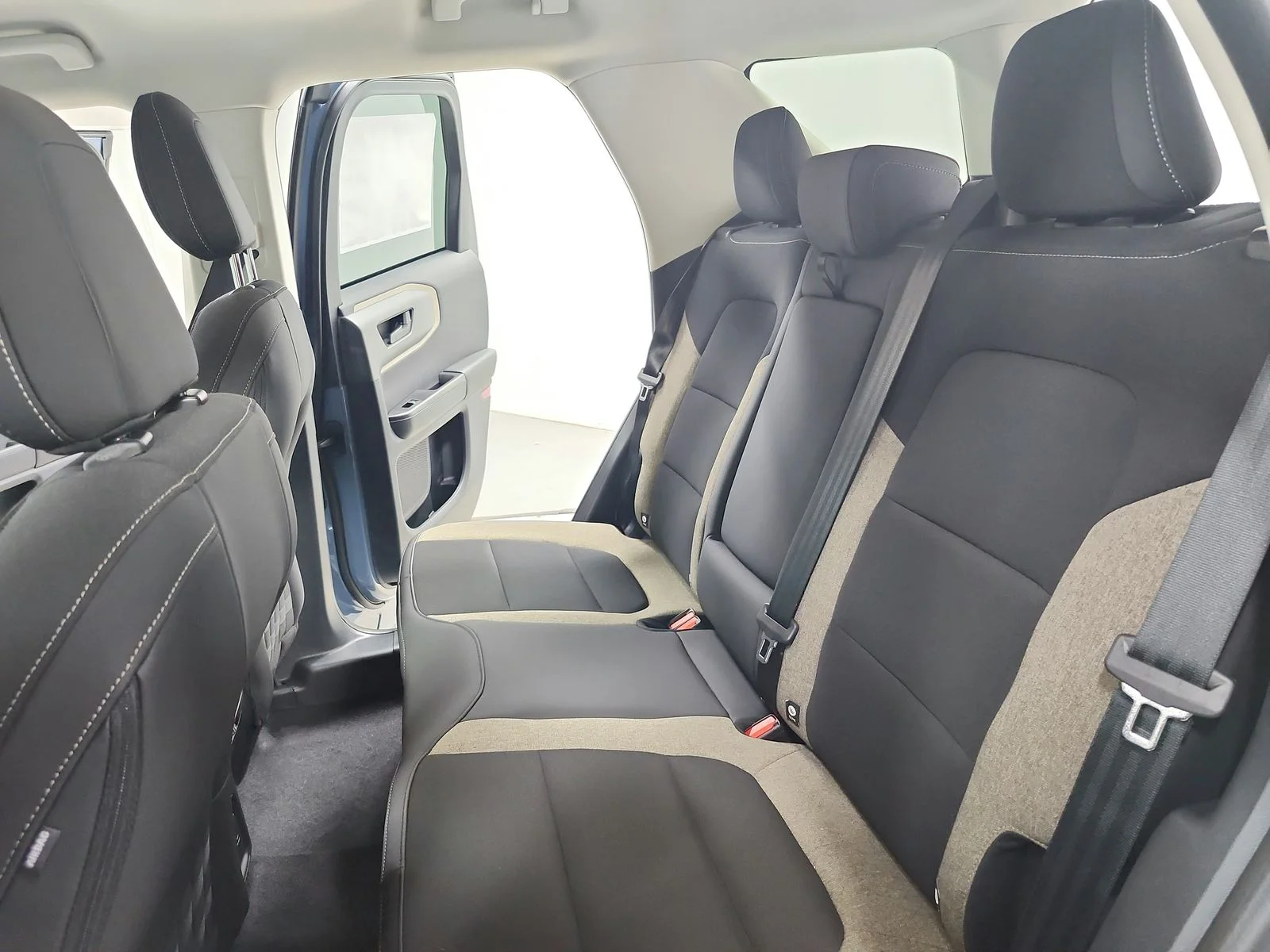 New 2026 Azure Gray Metallic Tri-Coat Ford Big Bend® image 33