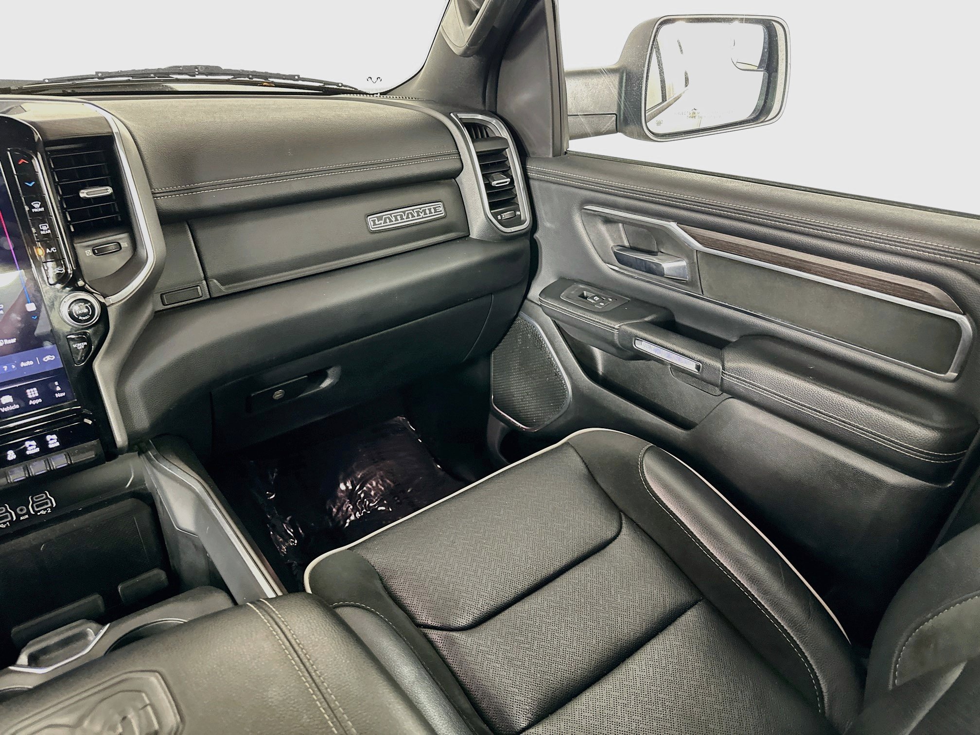 Used 2025 Bright White Clearcoat Ram Laramie image 30