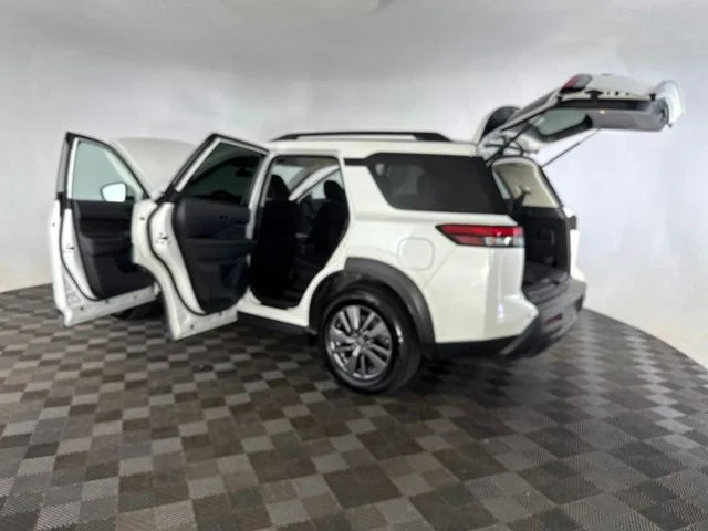 Used 2024 White Nissan SV image 16