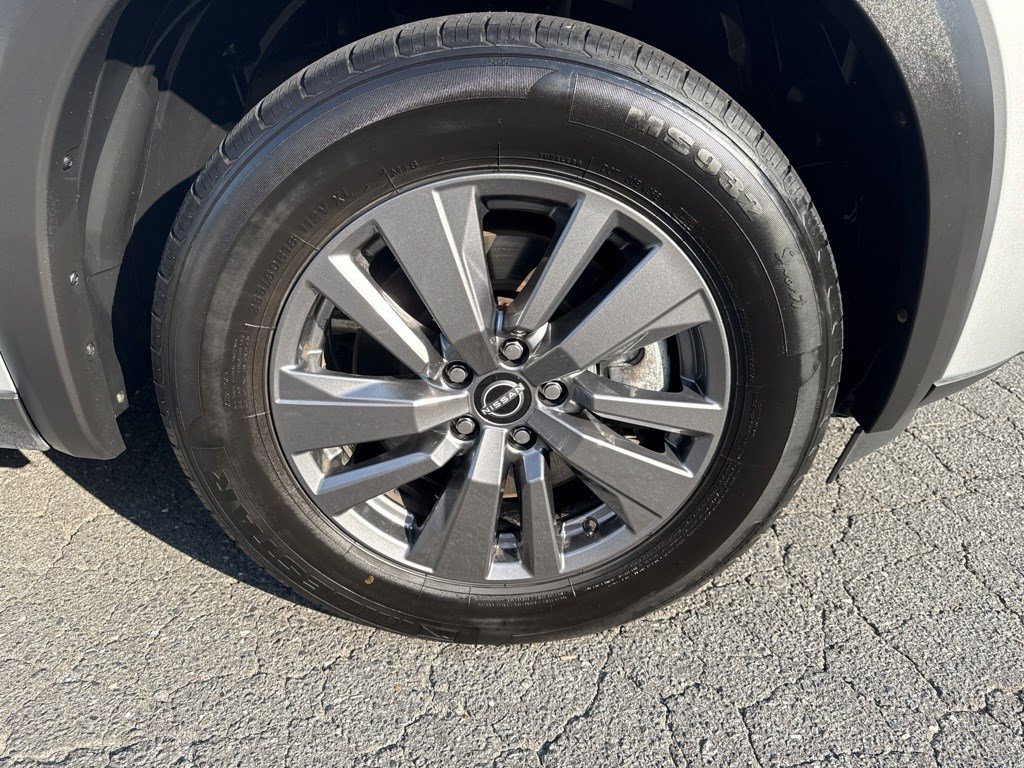 Used 2025 Brilliant Silver Metallic Nissan SV image 9