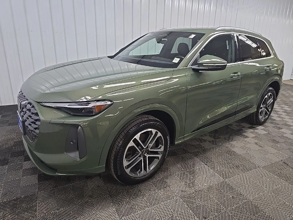 Used 2025 Green Audi 2.0T Premium Plus image 8