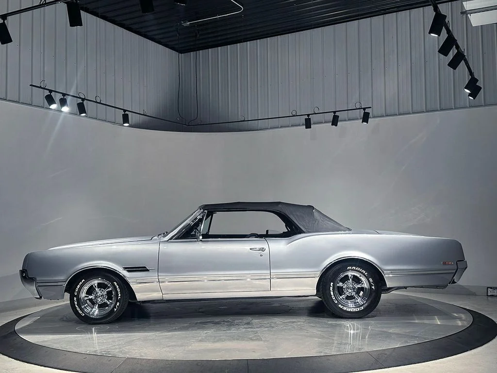 Used 1966 Silver Oldsmobile  image 83