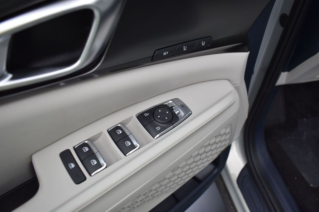 New 2026 Ivory Silver Kia SX Prestige image 6