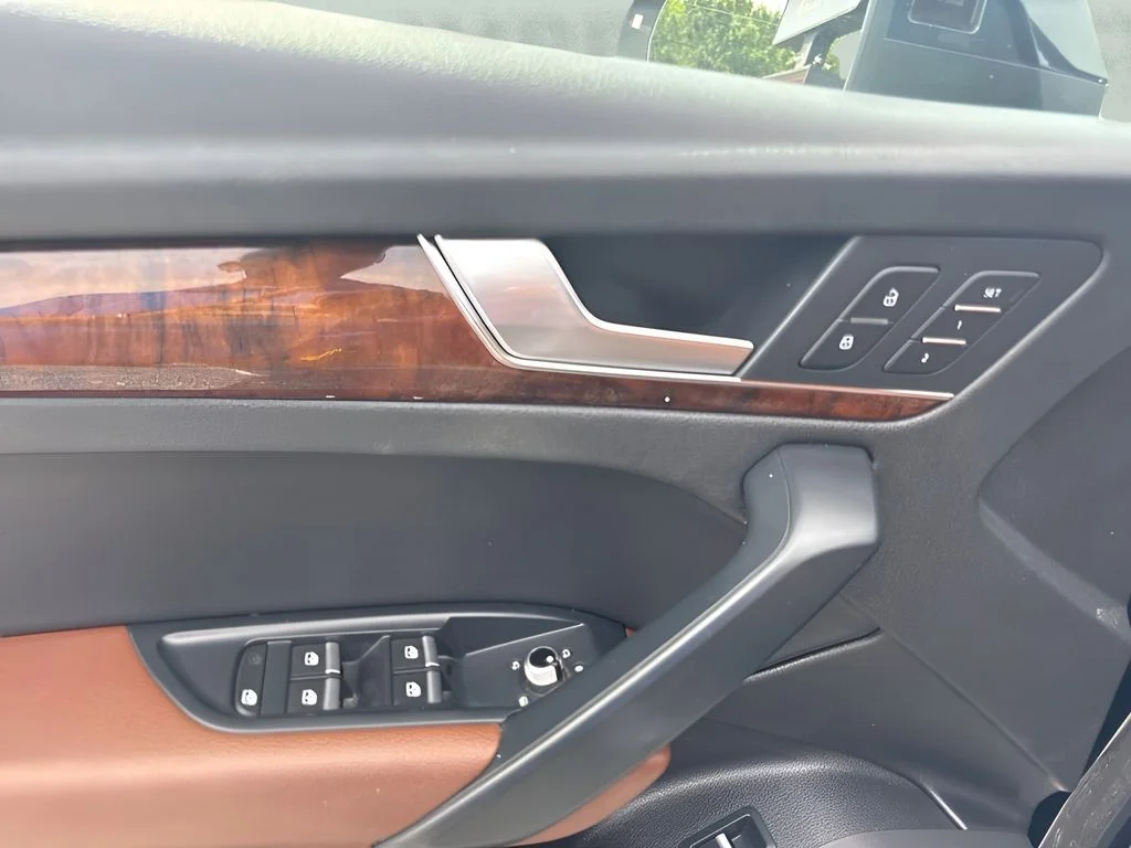 Used 2018  Audi 2.0T Premium Plus image 18