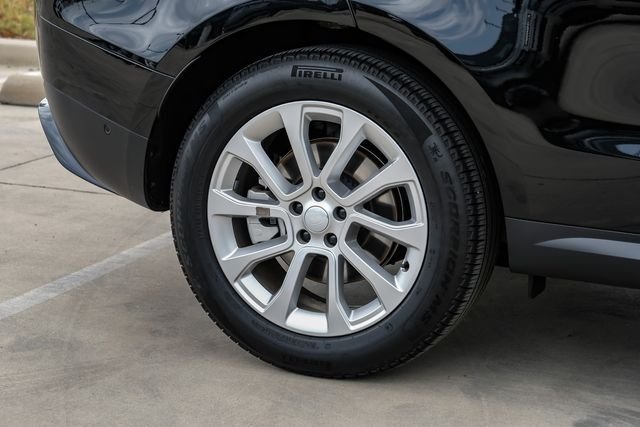Used 2025 Black Land Rover SE image 65