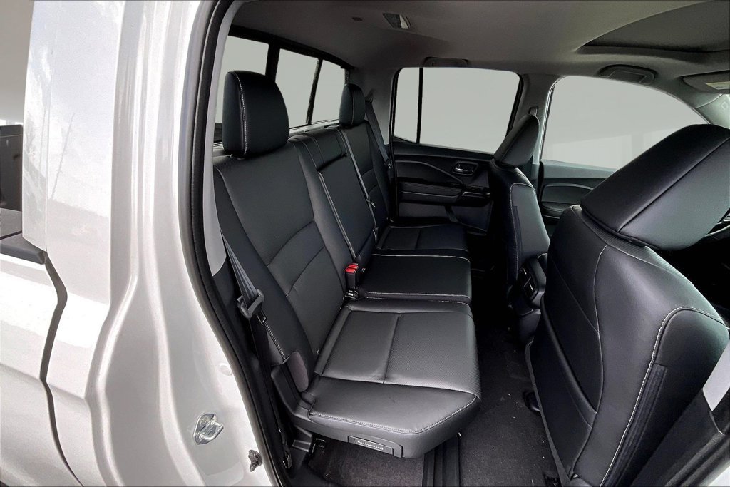 New 2026 Platinum White Pearl Honda RTL image 9