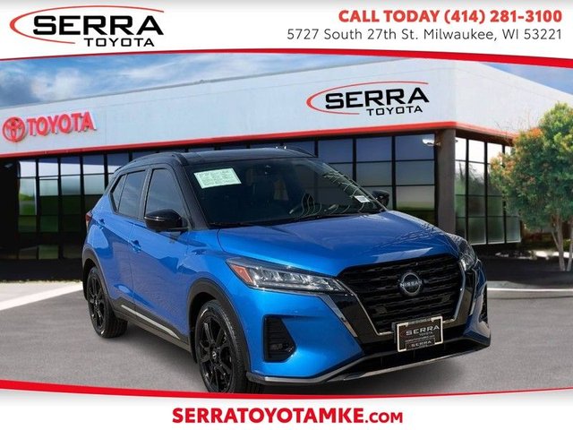 2023 Nissan Kicks SR