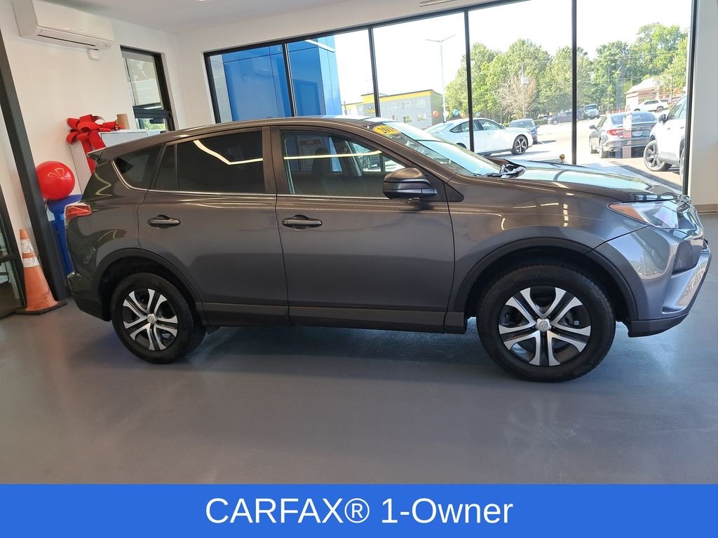 Used 2018 Gray Toyota LE image 7