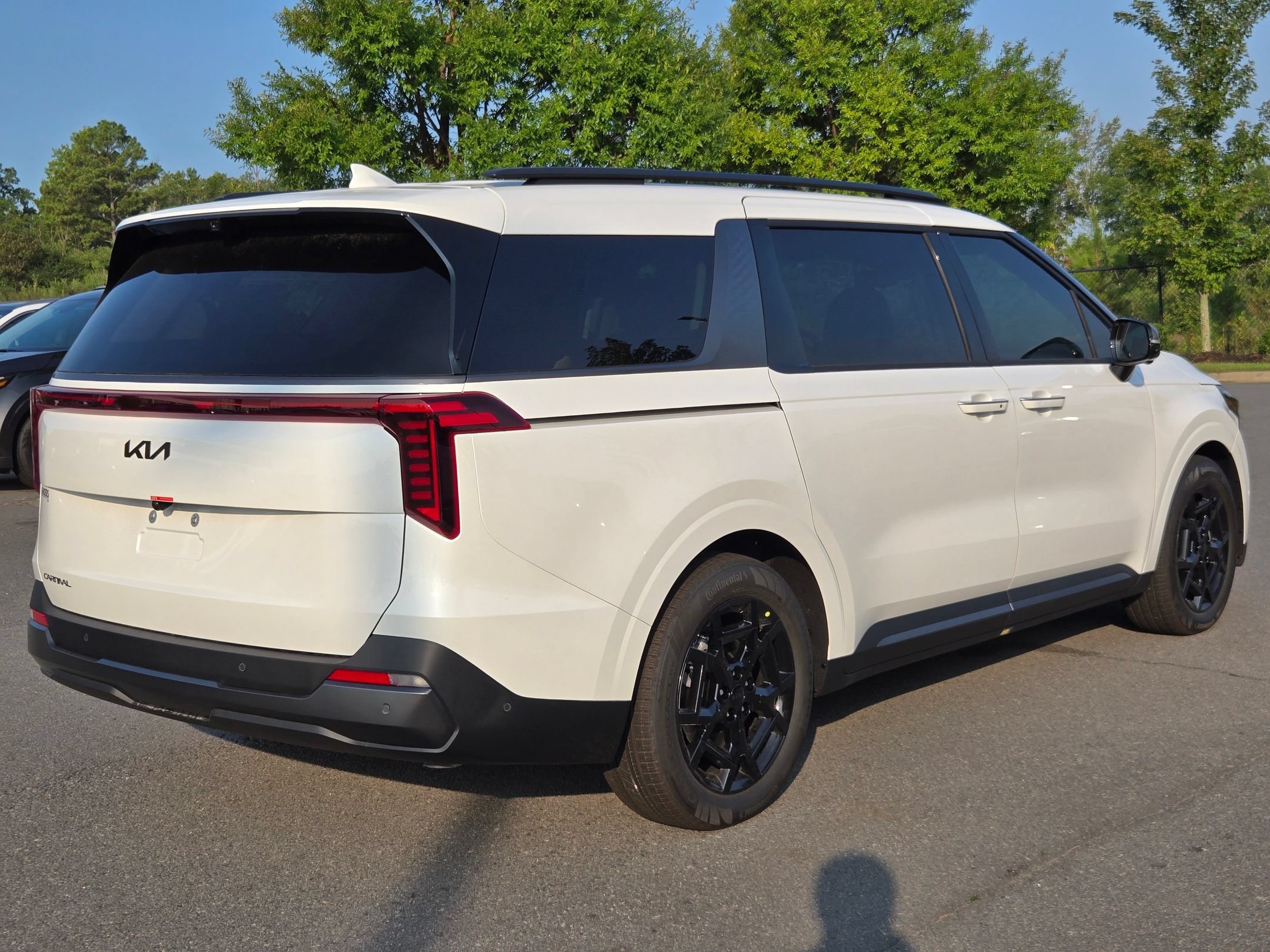 New 2027 Snow White Pearl Kia SX Prestige image 7