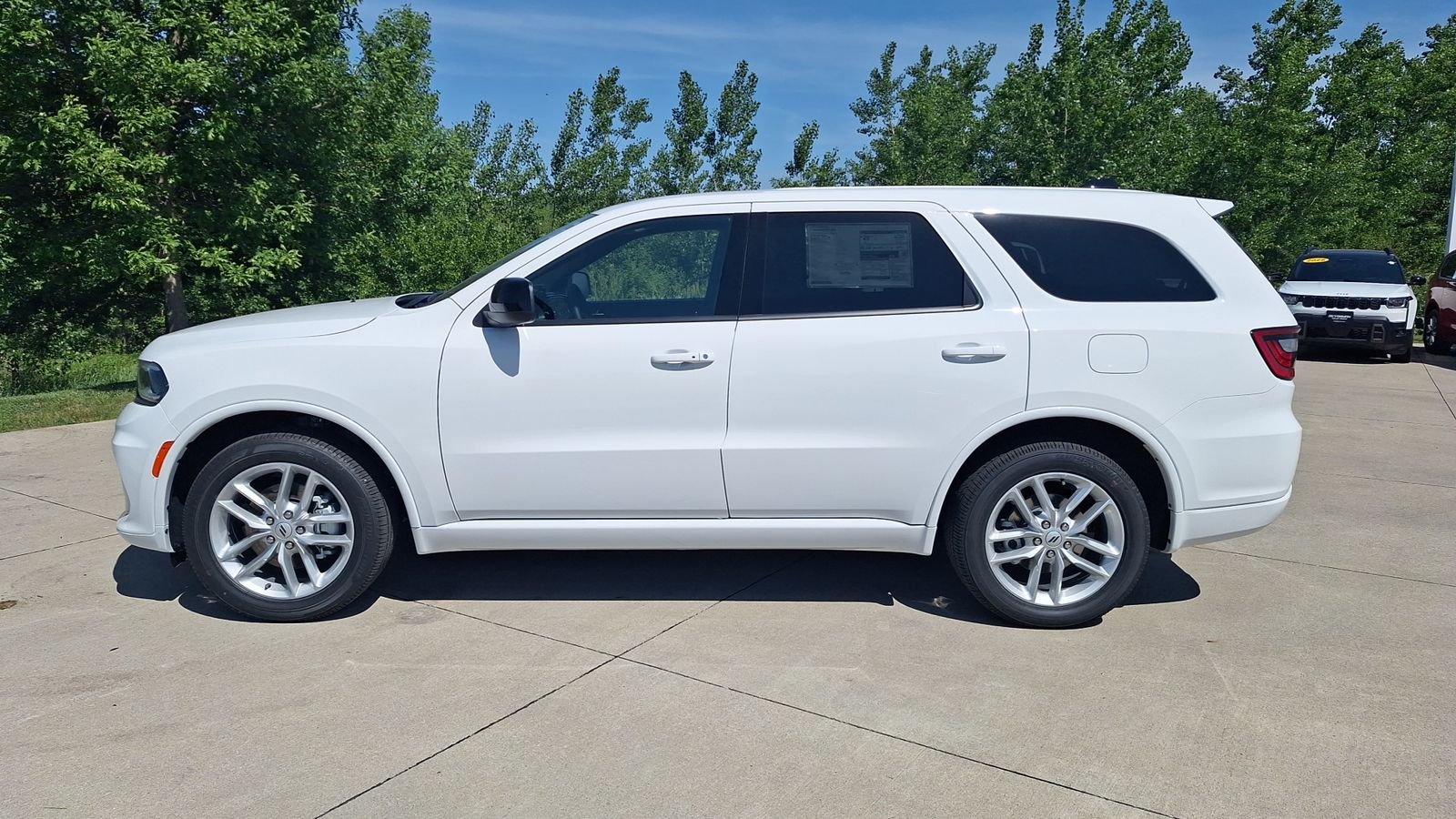 New 2026 White Knuckle Clear-Coat Exterior Paint Dodge GT image 2