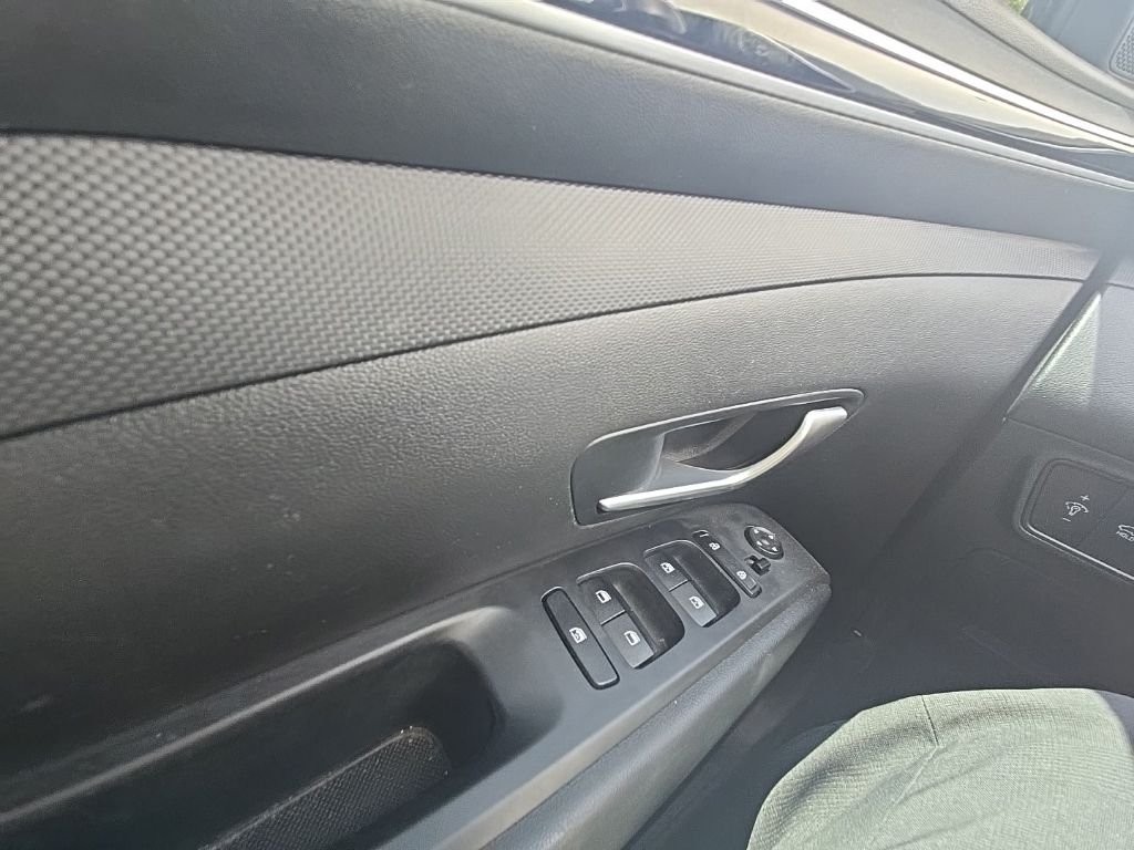 Used 2024 Silver Hyundai SEL image 21