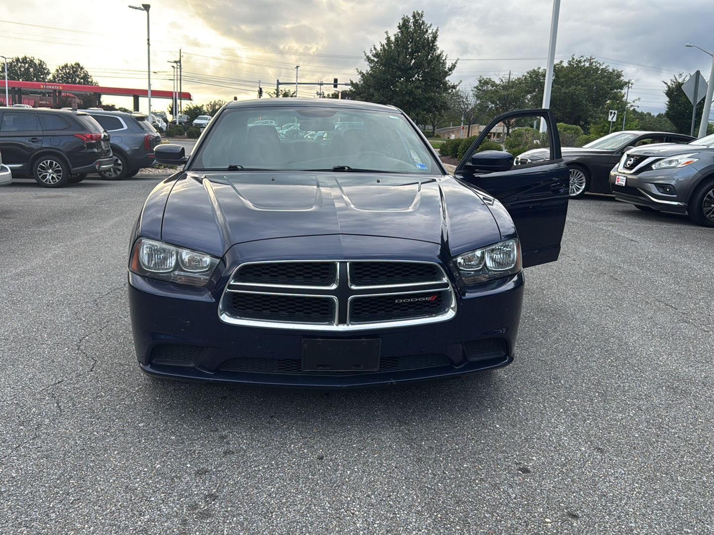 Used 2014 Jazz Blue Pearlcoat Dodge SE image 12