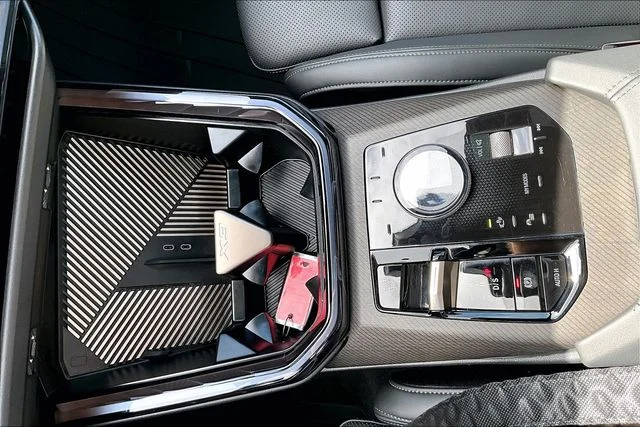 2025 BMW X3 30 - Photo 26