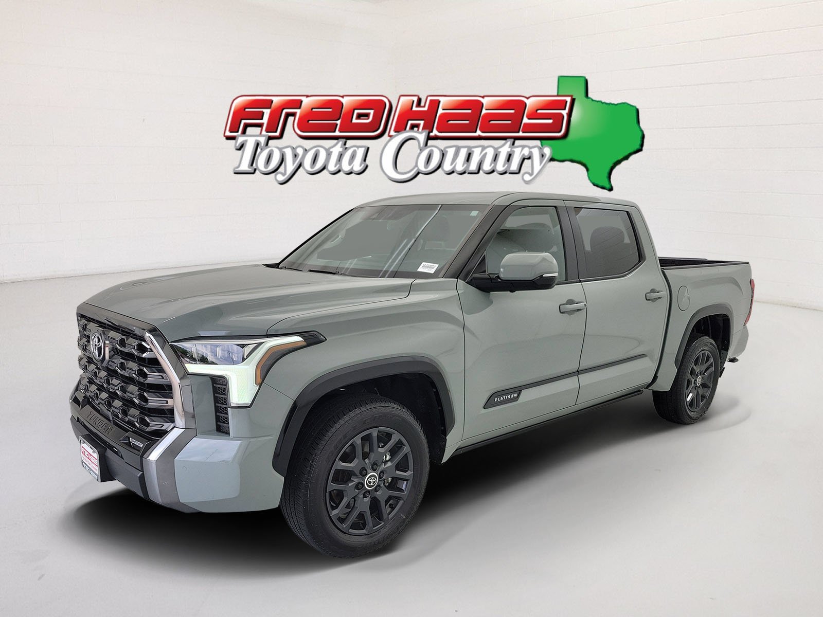 Used 2024 Lunar Toyota Platinum image 1