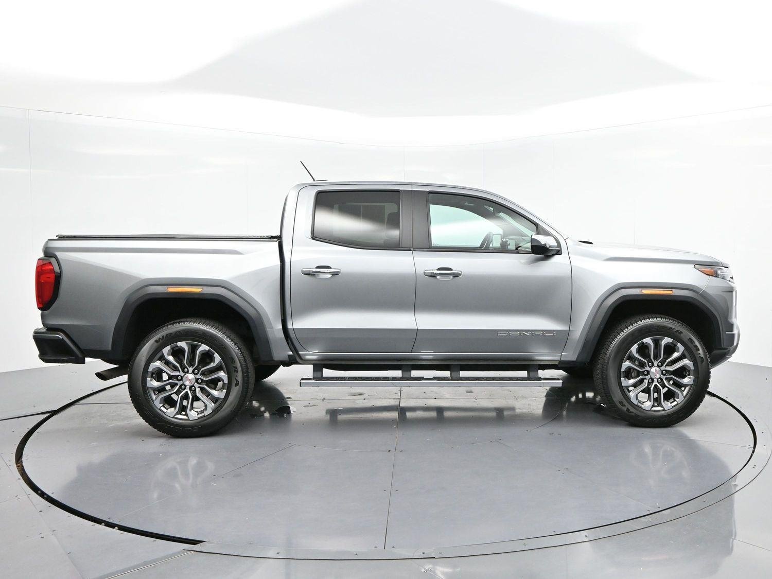 Used 2023 Sterling Metallic GMC Denali image 8