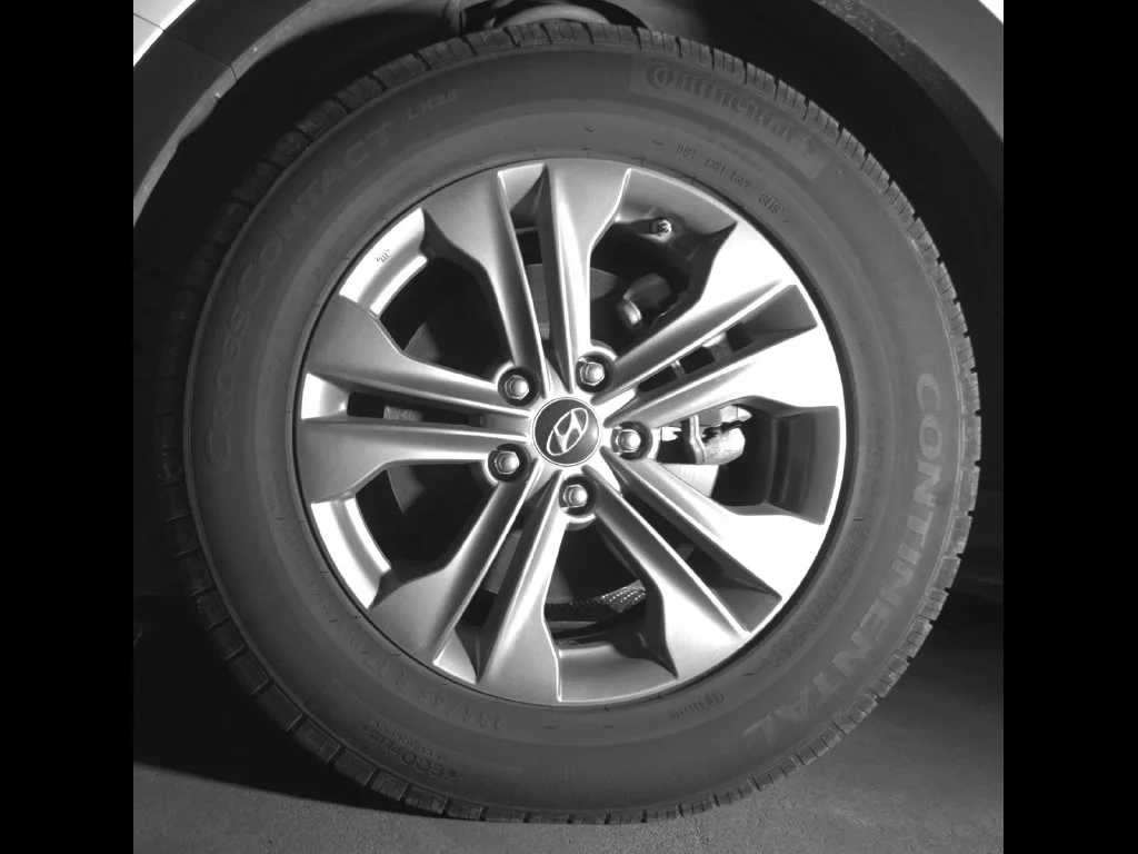 Used 2014 White Hyundai Base image 10