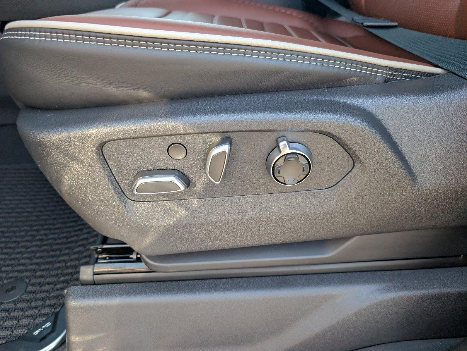 New 2026 Onyx Black GMC Denali Ultimate image 17