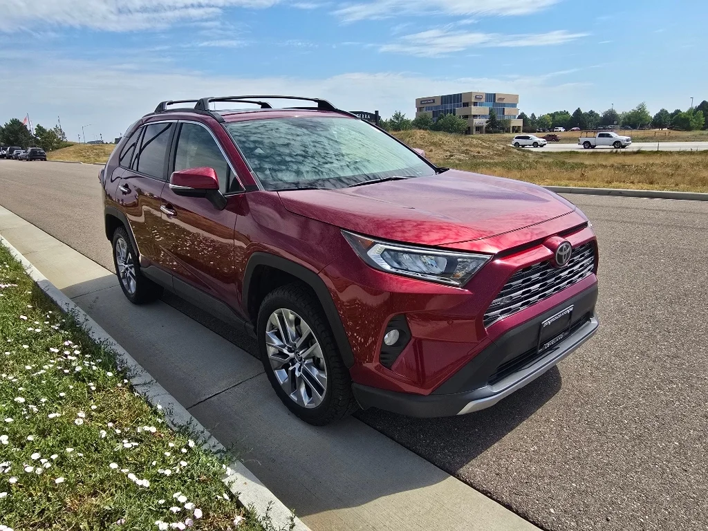 Used 2019 Ruby Flare Pearl Toyota Limited image 7