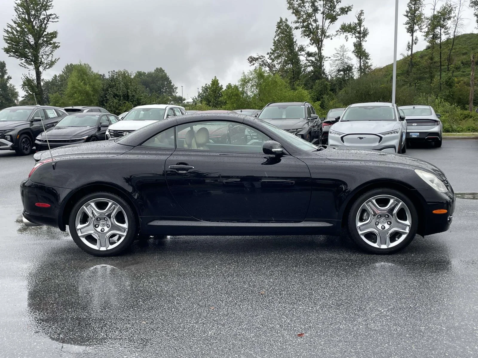 Used 2007 Obsidian Lexus Base image 29