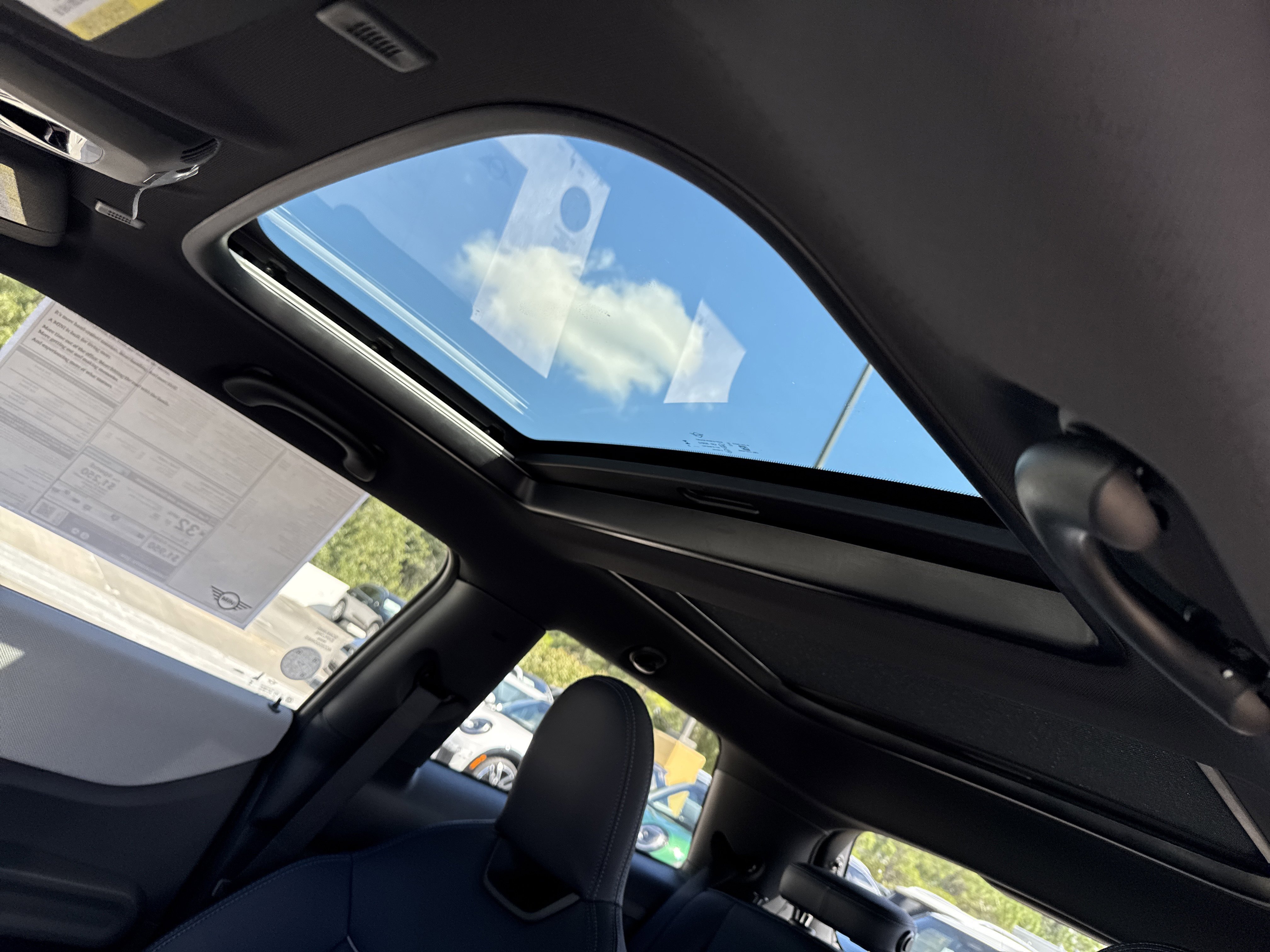 2026 MINI Hardtop 2 Door - Photo 23