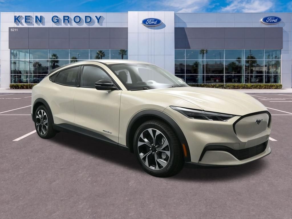 New 2026 Desert Sand Ford Select image 1