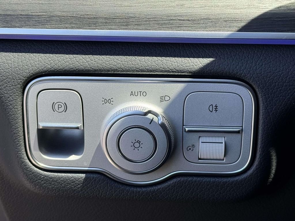 New 2026 Selenite Gray Metallic Mercedes-Benz GLE 450 image 19