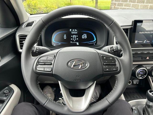 New 2026 Shimmering Silver Hyundai SEL image 51