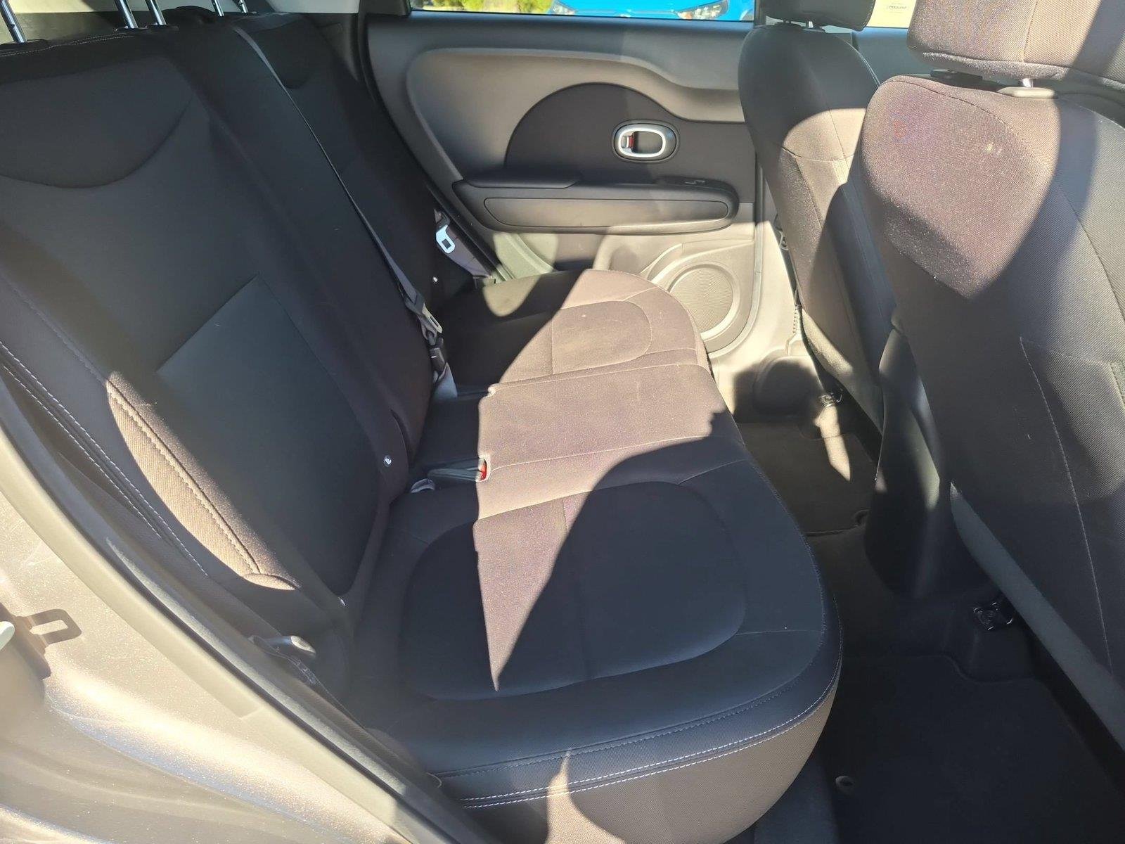 Used 2018 Titanium Gray Kia Base image 33
