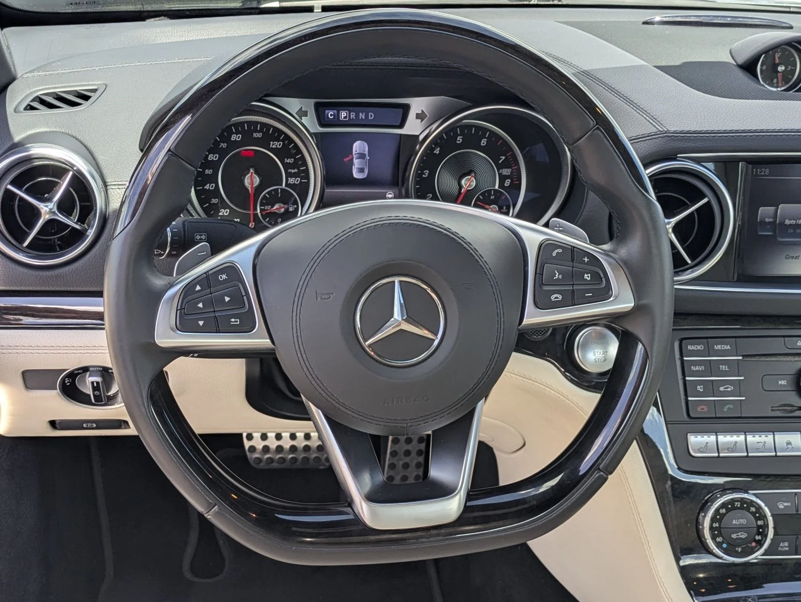 Used 2017 Selenite Grey Metallic Mercedes-Benz SL 450 image 17
