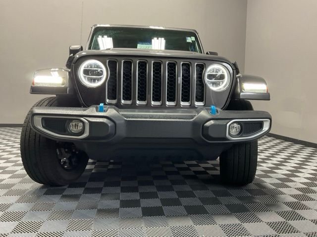 Certified Used 2022 Crystal Metallic Jeep Unlimited Sahara 4xe image 3