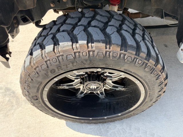 Used 2019 White Ford XLT image 9