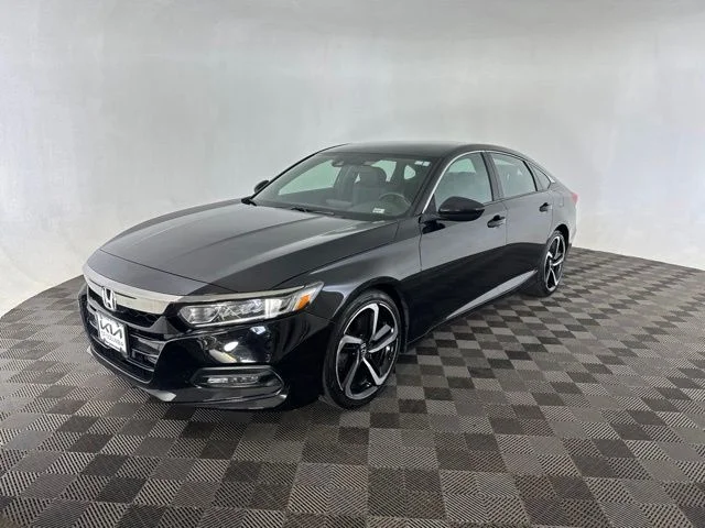 Used 2019  Honda Sport image 5