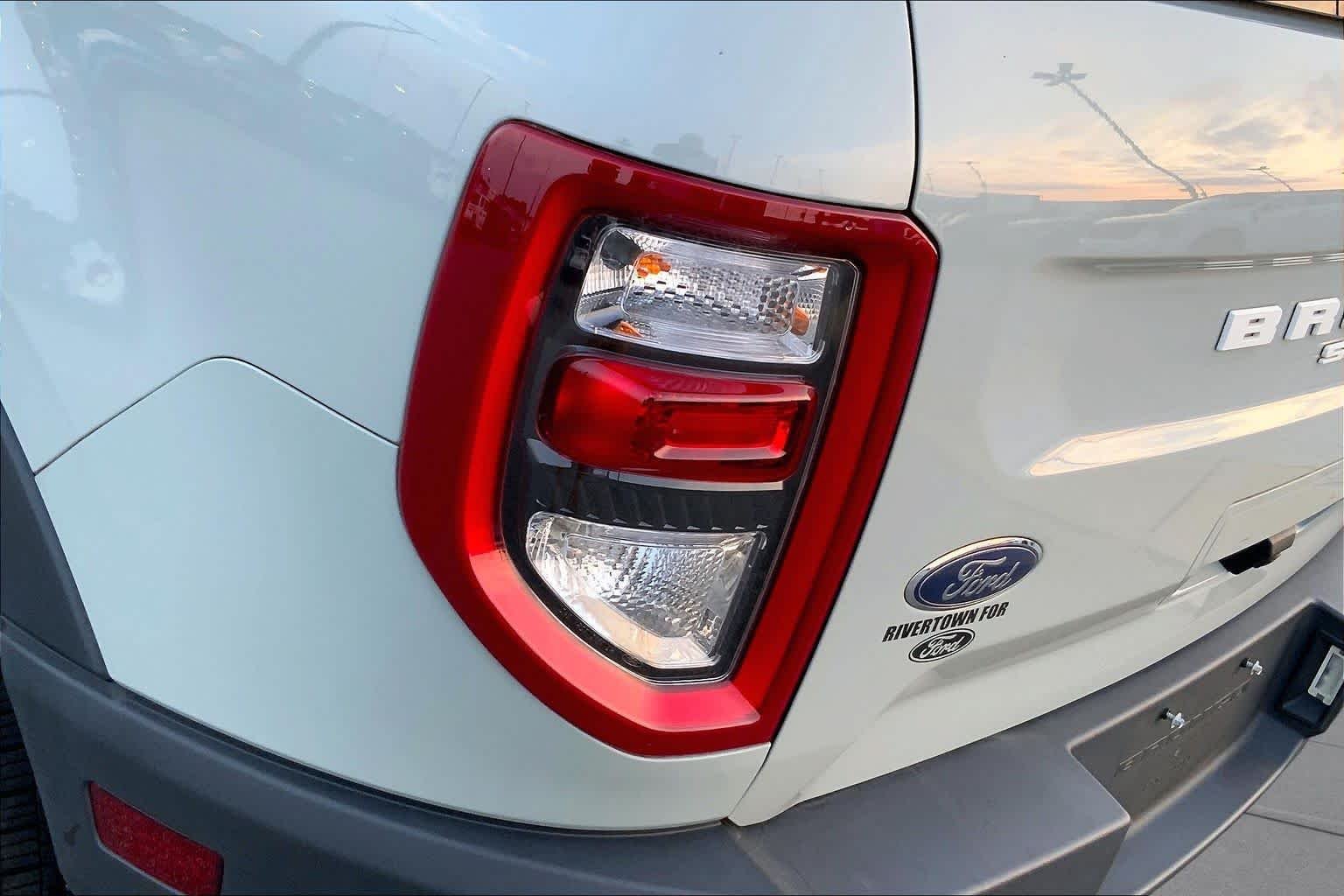 Used 2024 Cactus Gray Ford Outer Banks image 27