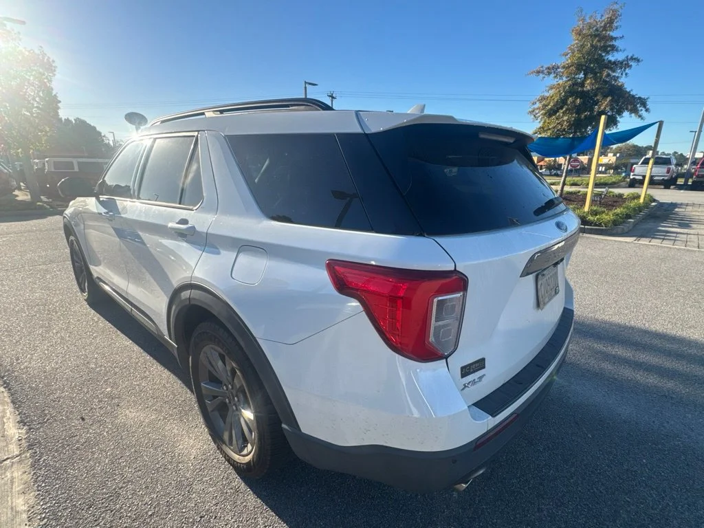 Used 2022 White Ford XLT image 4