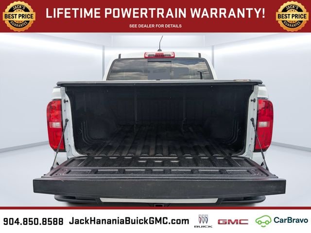 Used 2022 White Chevrolet Z71 image 12