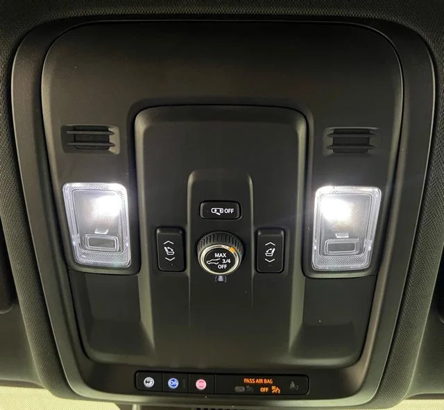 Used 2025 Gray GMC Elevation image 41