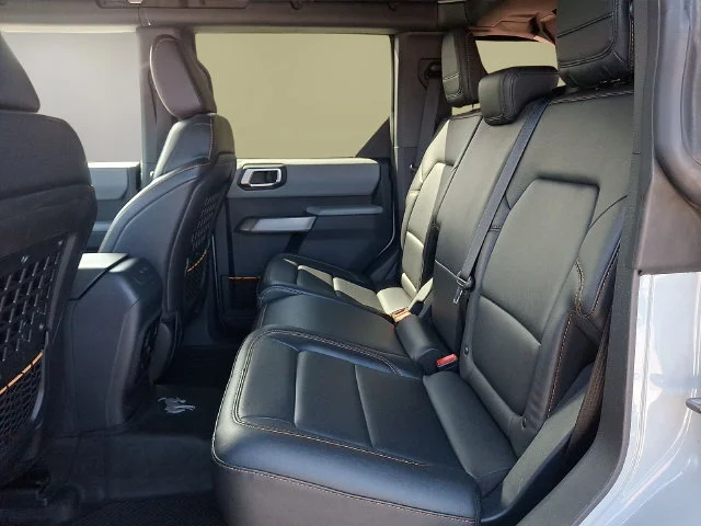 Used 2022 Green Ford Badlands image 10