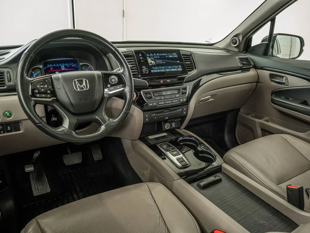 Used 2022 Platinum White Pearl Honda Elite image 30