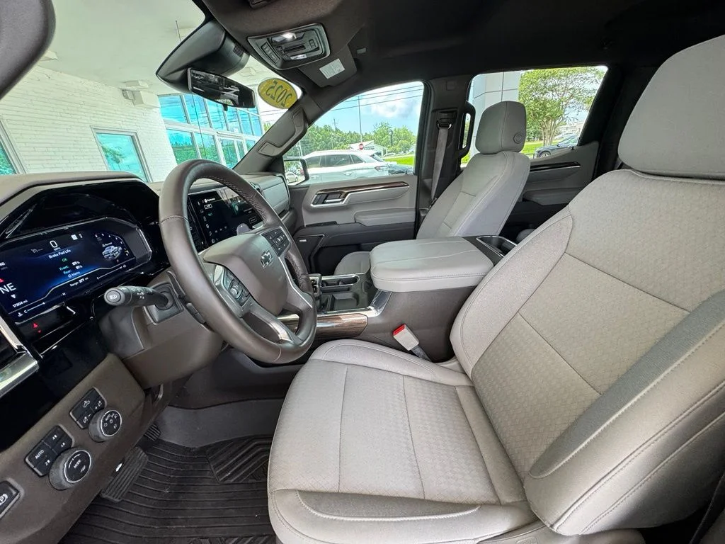 Used 2025 Gray Chevrolet RST image 12