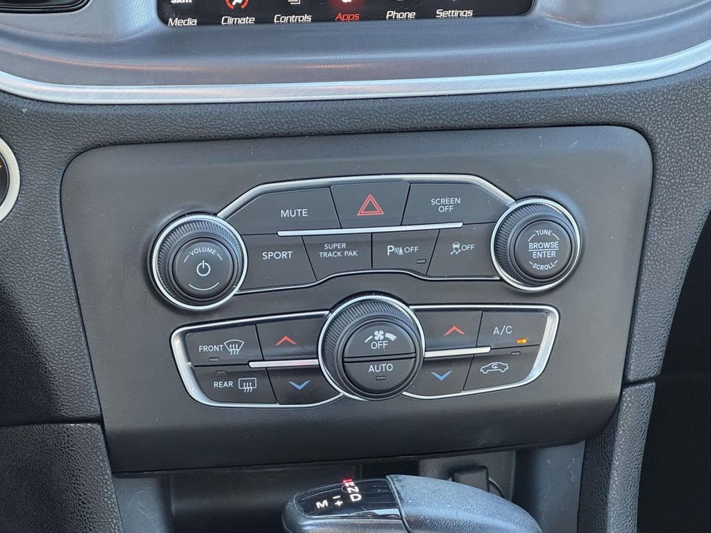 Used 2022  Dodge SXT image 20