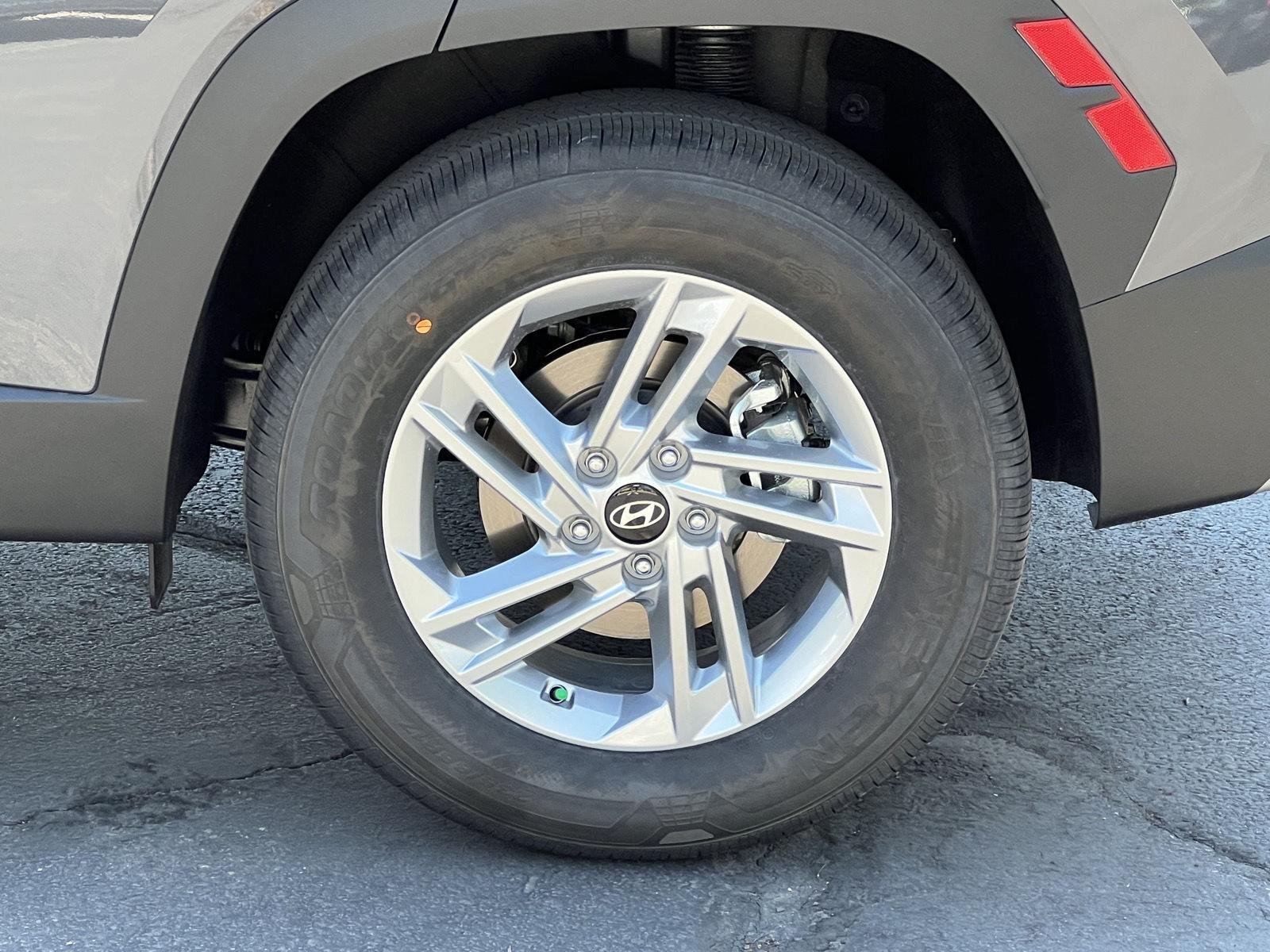 2026 Hyundai Tucson SE - Photo 14