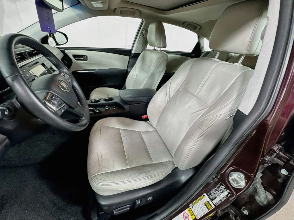 Used 2013 Red Toyota XLE Touring image 25