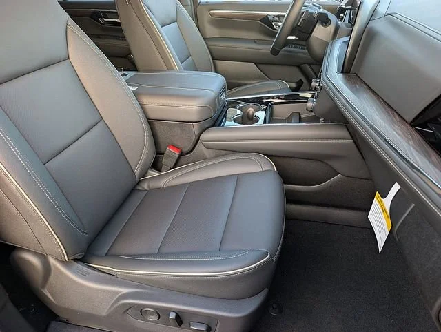 2026 Chevrolet Tahoe Premier - Photo 12